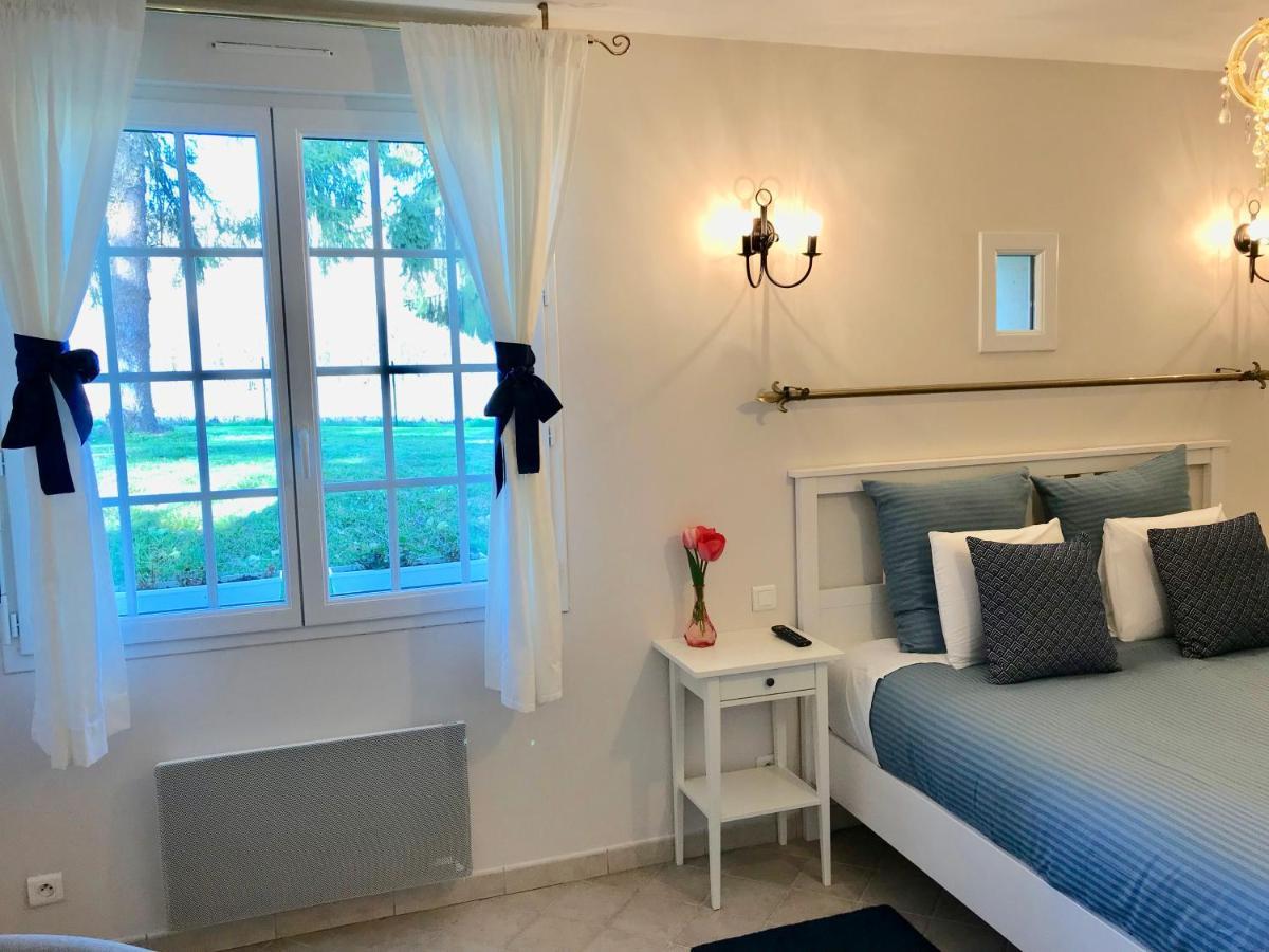 Sans Souci Bed And Breakfast Luxe Heated Pool And Restaurant Luzillé Eksteriør bilde