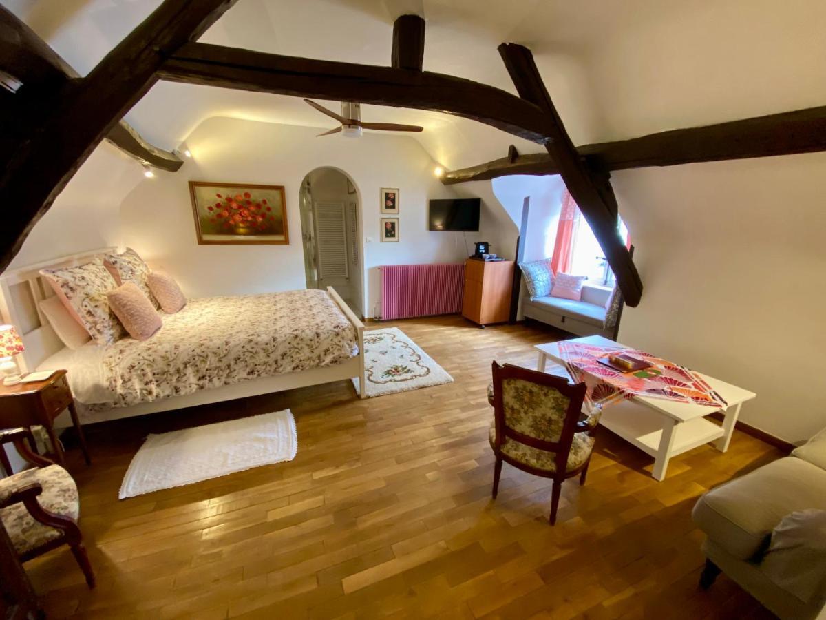 Sans Souci Bed And Breakfast Luxe Heated Pool And Restaurant Luzillé Eksteriør bilde