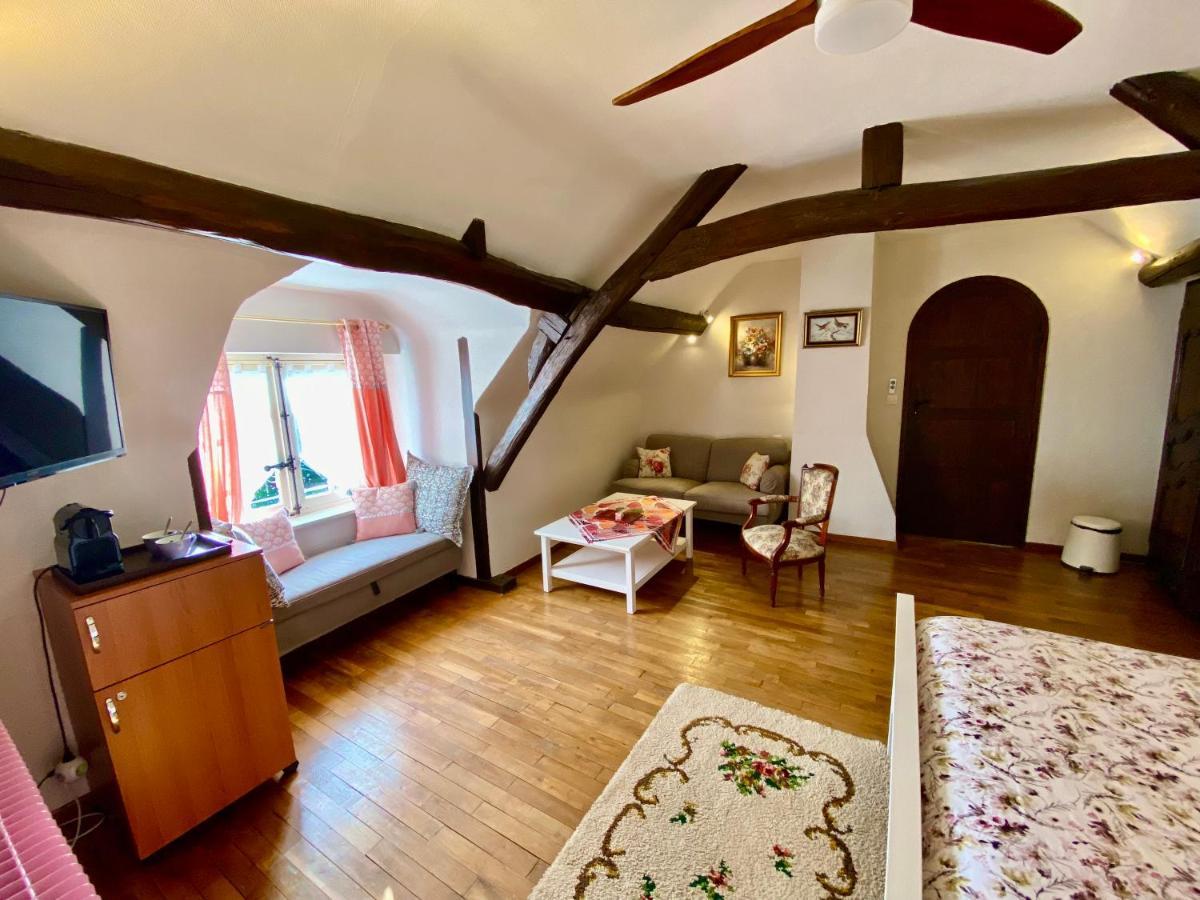 Sans Souci Bed And Breakfast Luxe Heated Pool And Restaurant Luzillé Eksteriør bilde