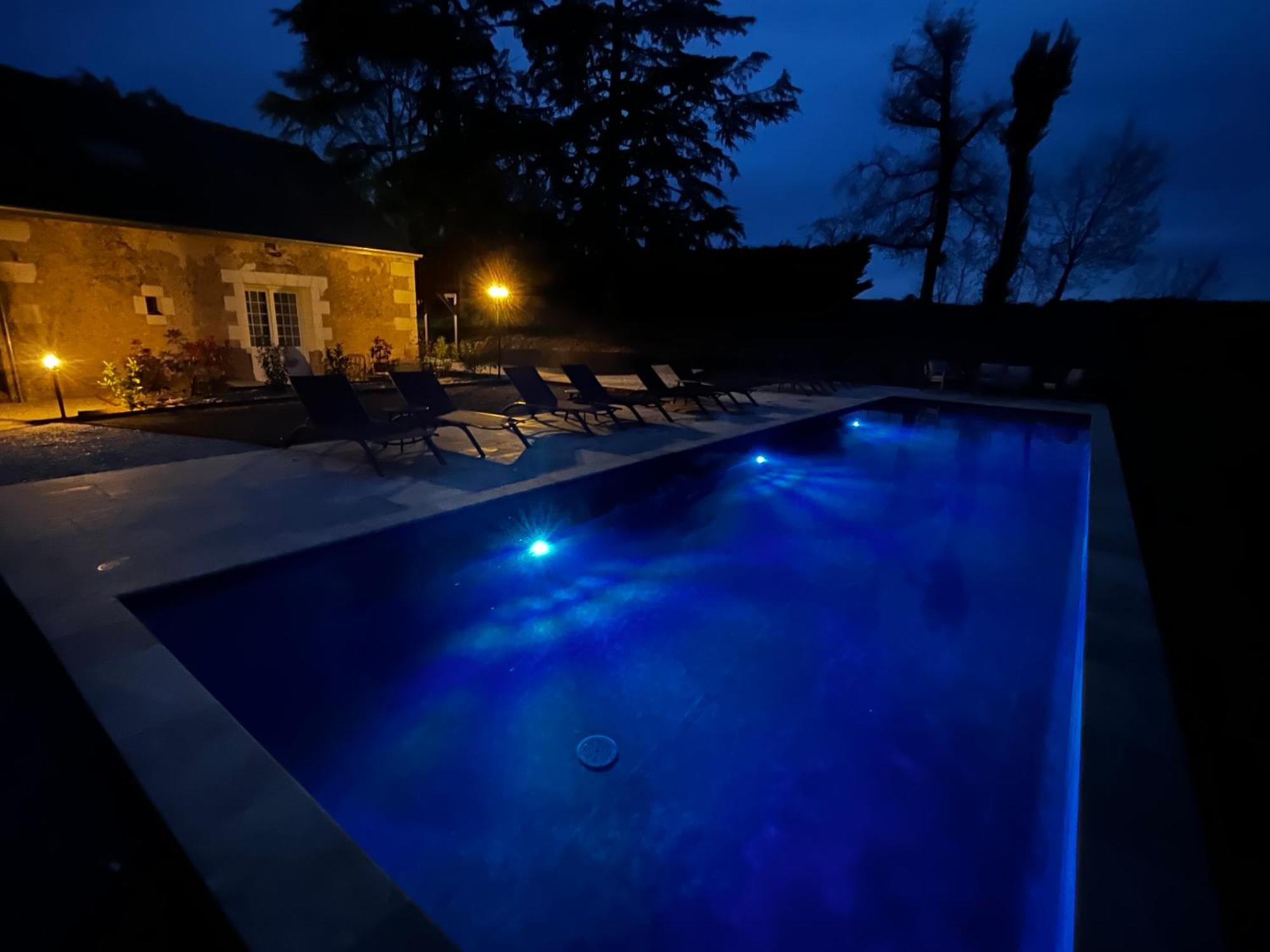 Sans Souci Bed And Breakfast Luxe Heated Pool And Restaurant Luzillé Eksteriør bilde