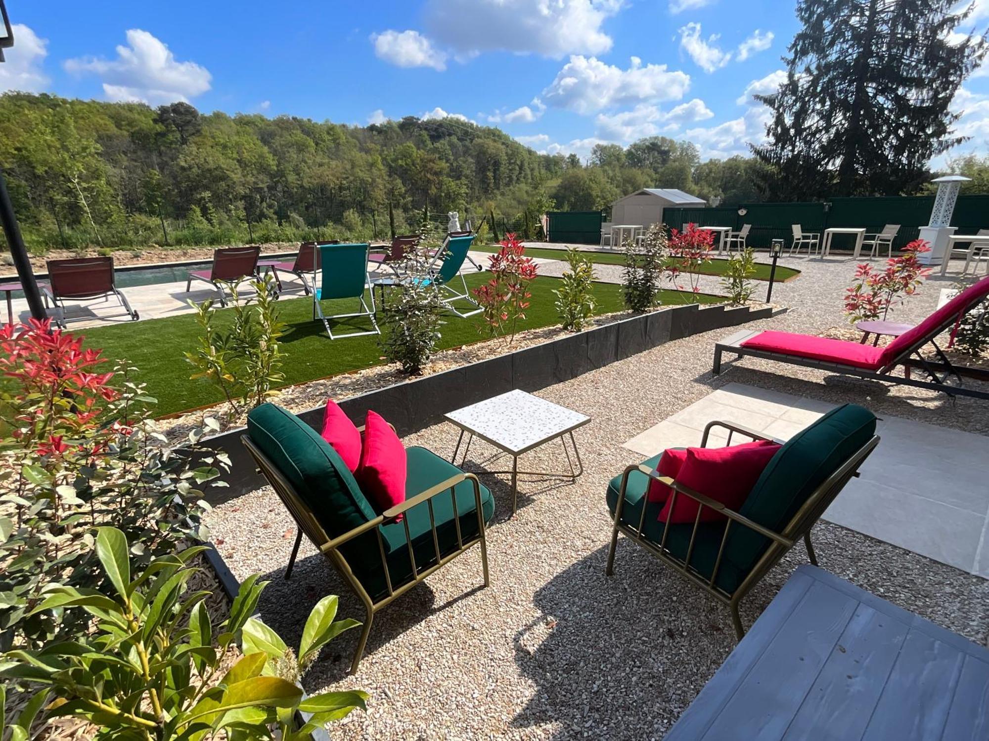 Sans Souci Bed And Breakfast Luxe Heated Pool And Restaurant Luzillé Eksteriør bilde