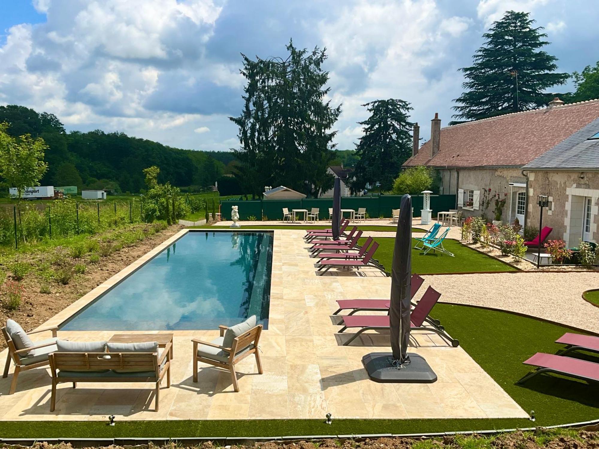 Sans Souci Bed And Breakfast Luxe Heated Pool And Restaurant Luzillé Eksteriør bilde