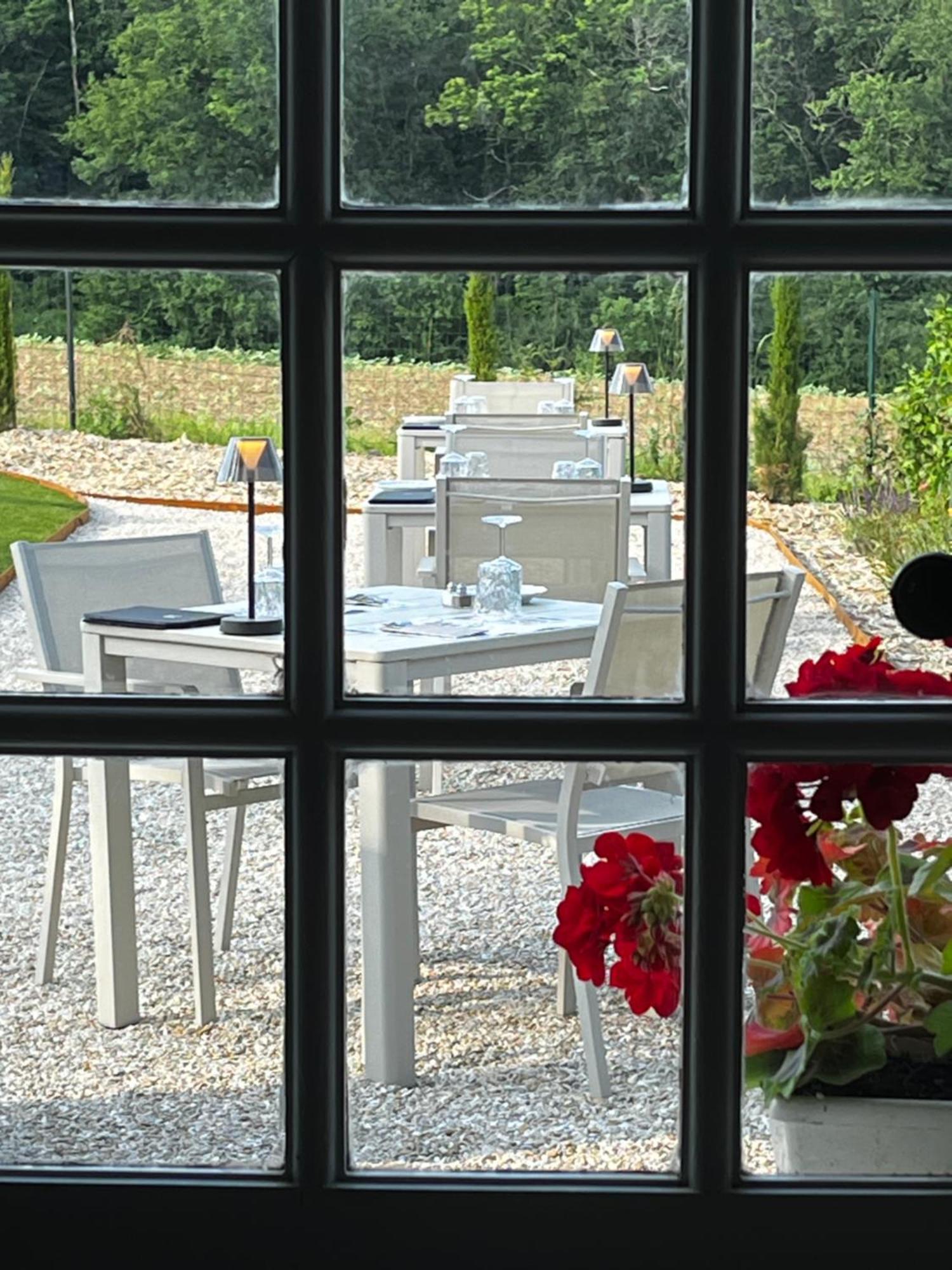 Sans Souci Bed And Breakfast Luxe Heated Pool And Restaurant Luzillé Eksteriør bilde