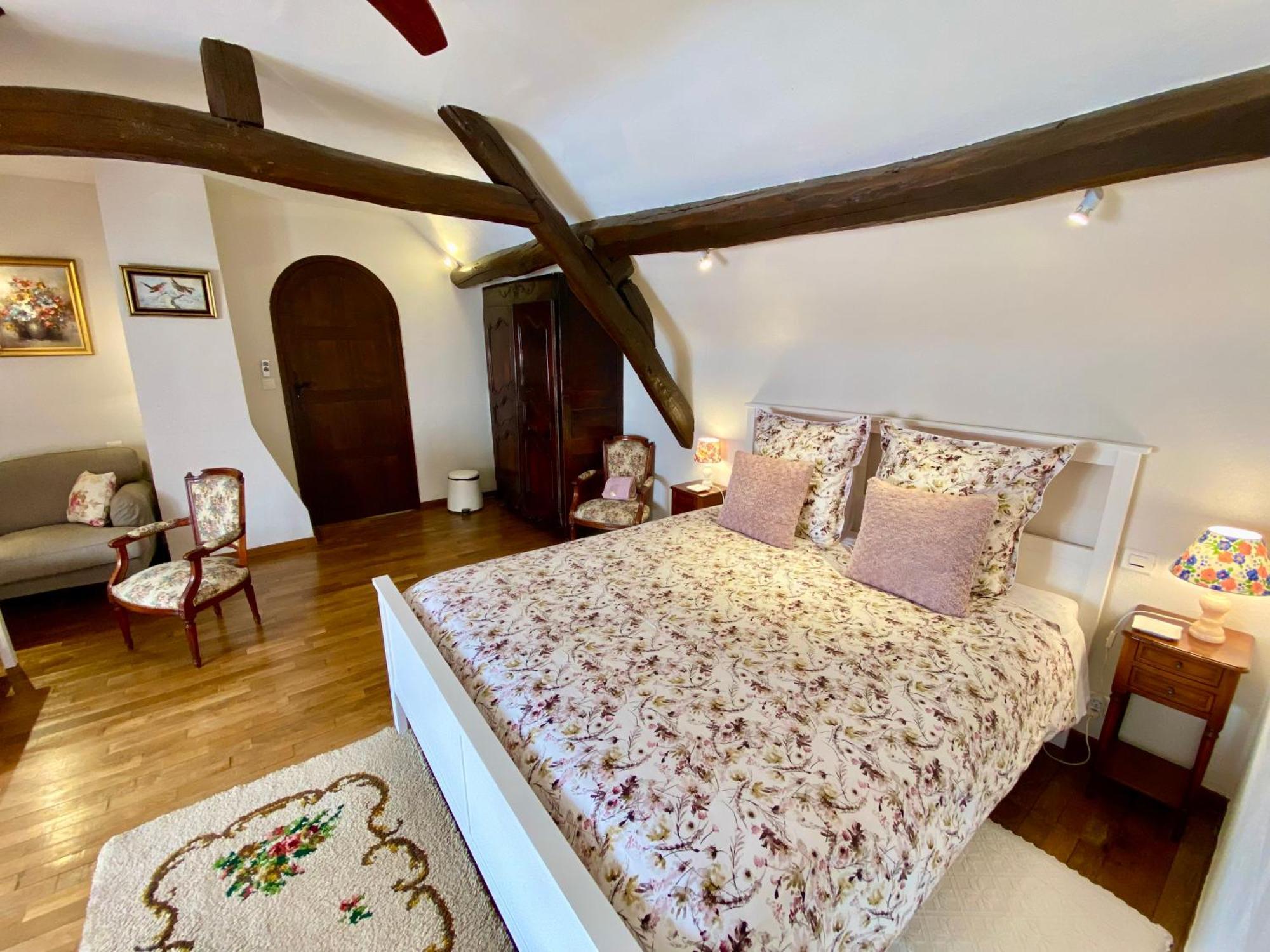 Sans Souci Bed And Breakfast Luxe Heated Pool And Restaurant Luzillé Rom bilde